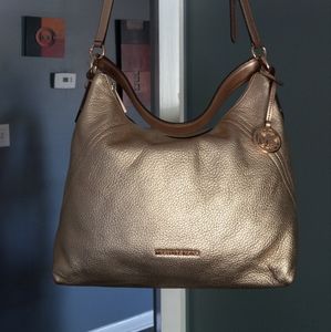 Like new.  Michael Kors Aria Large Shoulder bag.